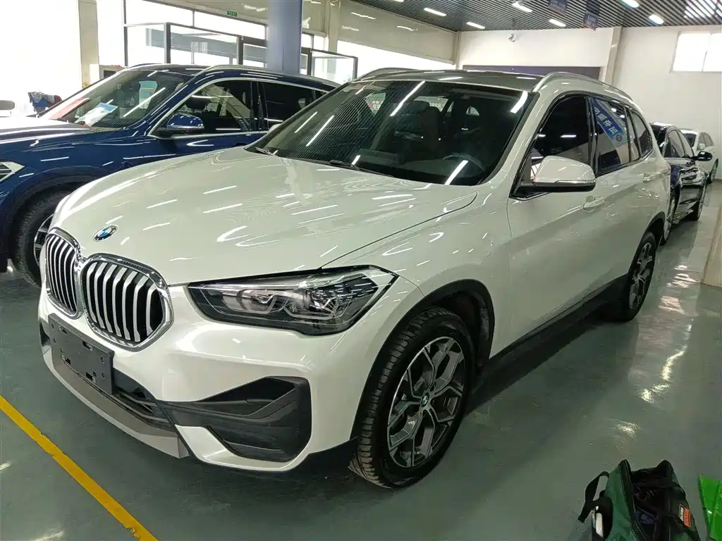BMW X1 2020 sDrive25Li Leading Model фото 2