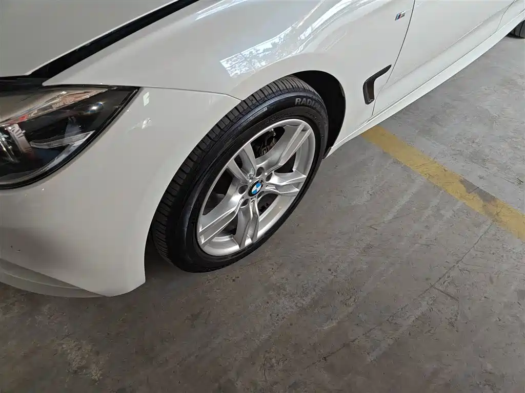BMW 3 Series GT 2019 320i M Sport Package фото 25