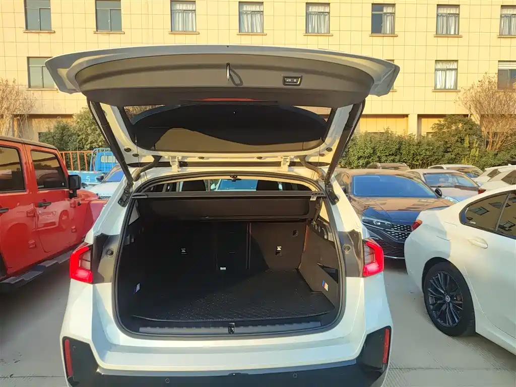 BMW X1 2023 sDrive25Li M Sport Package фото 15