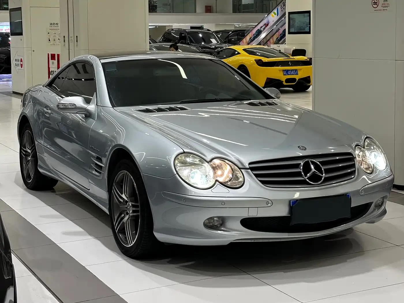 Mercedes-Benz SL-Class 2004 SL 500 фото 6
