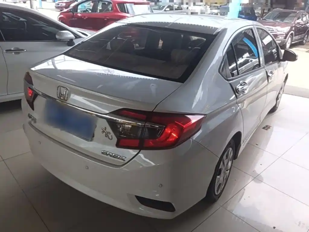 Honda Greiz 2018 2016 1.5L CVT Classic Edition