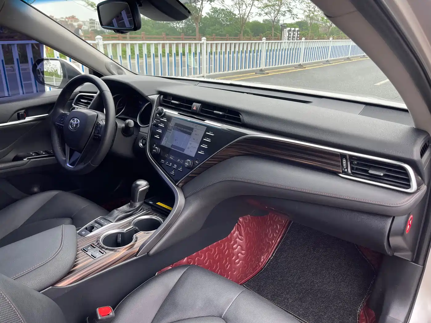 Toyota Camry 2018 2.5Q Flagship Edition фото 7