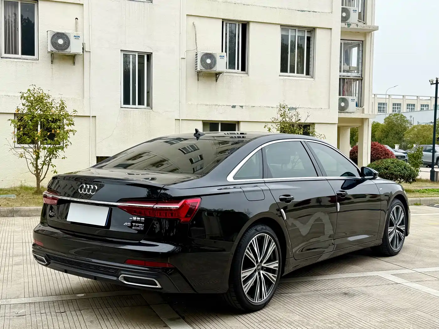 AUDI A6L
