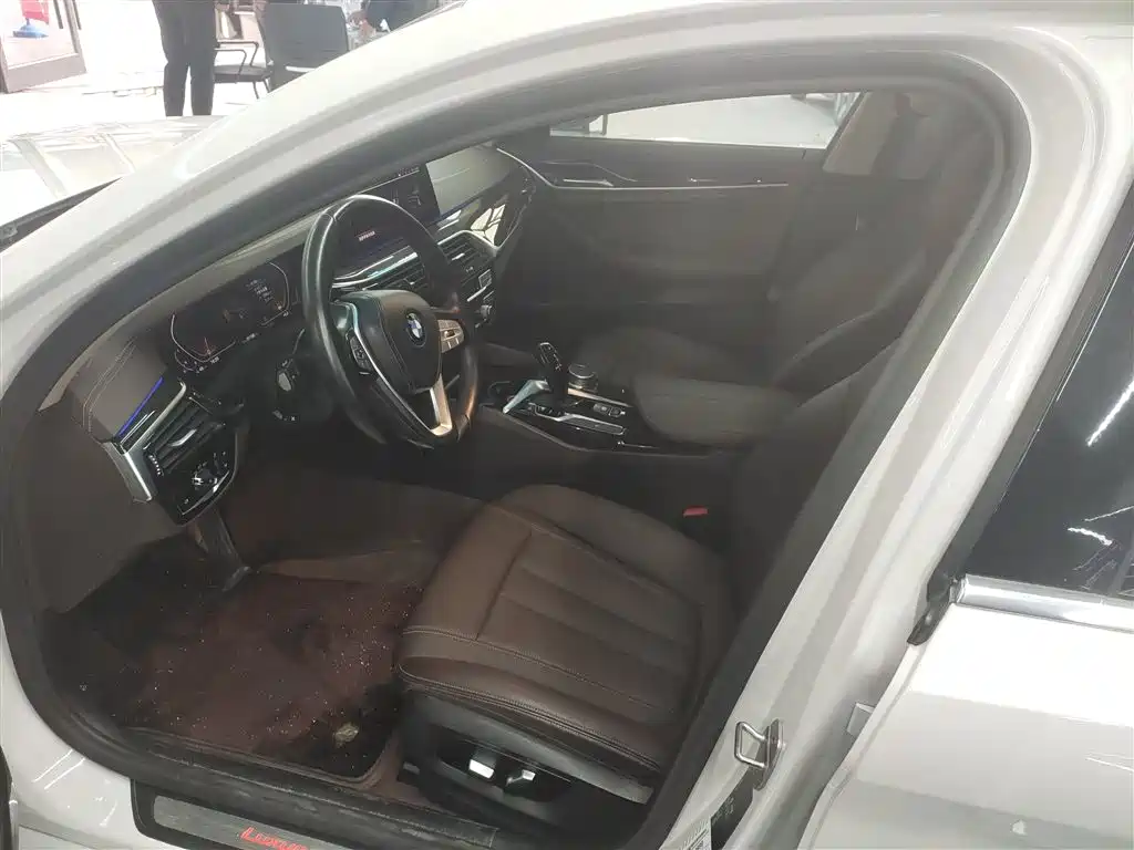 BMW 5 Series 2020 525Li Luxury Package фото 11