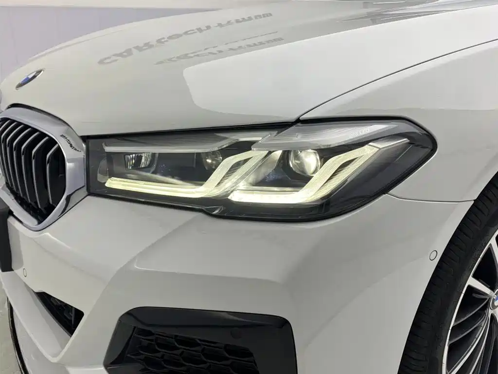 BMW 5 Series 2022 Facelift 530Li Leading M Sport Package фото 9
