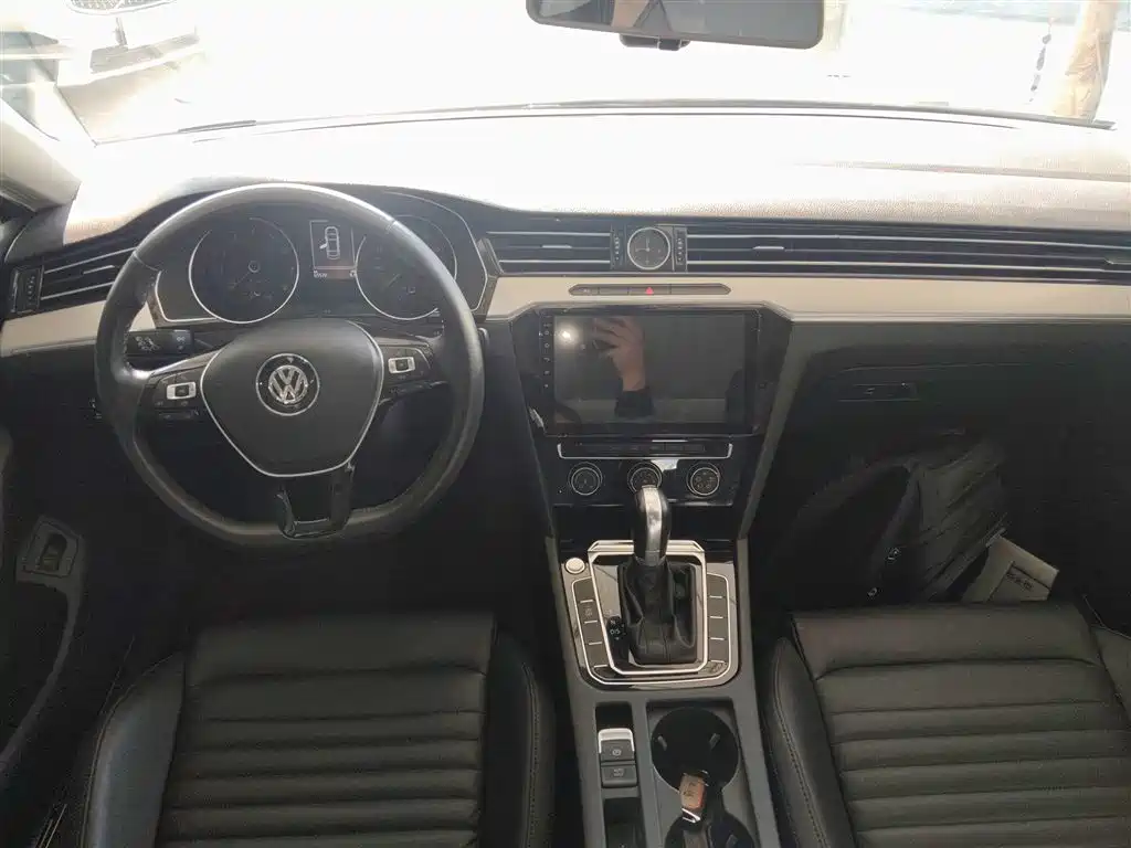 Volkswagen Magotan 2019 330TSI DSG Leading China V фото 12