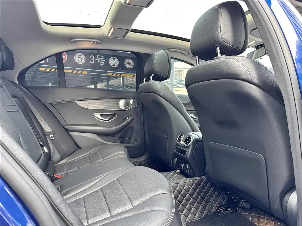 Mercedes-Benz C-Class 2021 C 260 L Sport Starry Exclusive Edition фото 28