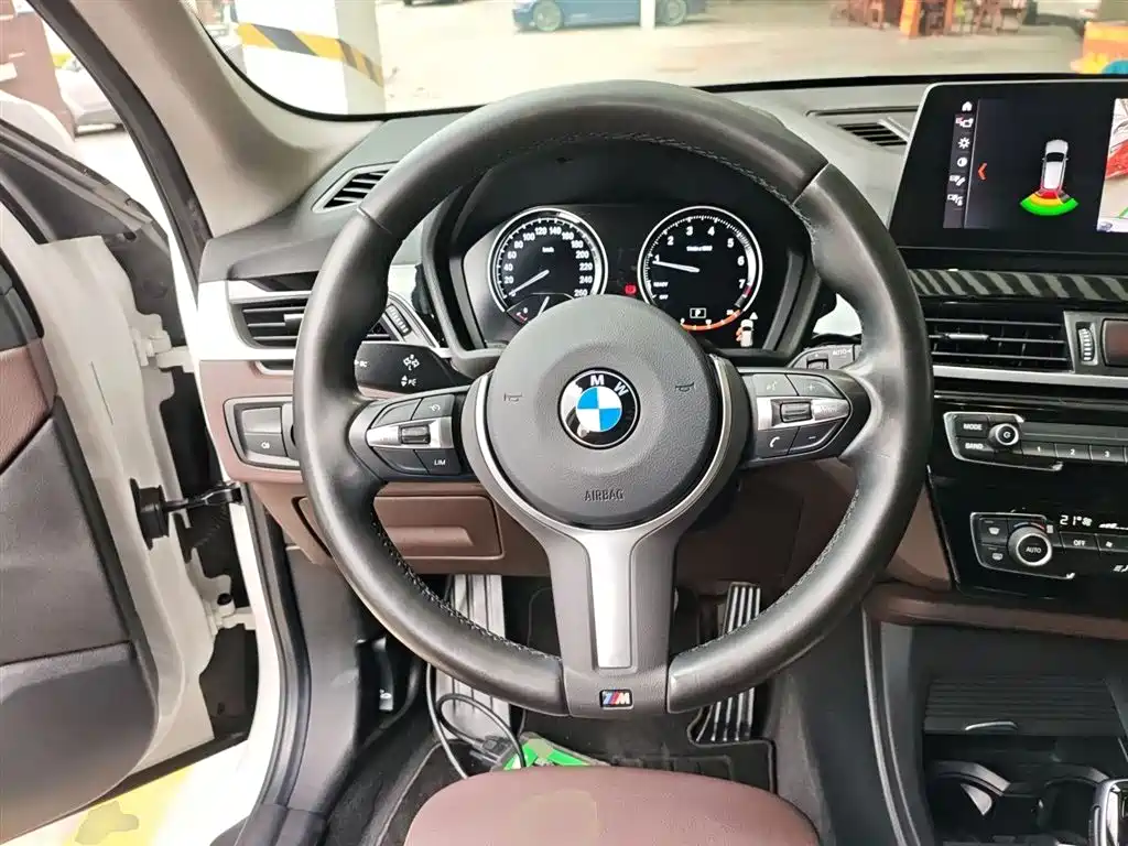 BMW X1 2021 sDrive25Li Leading фото 7
