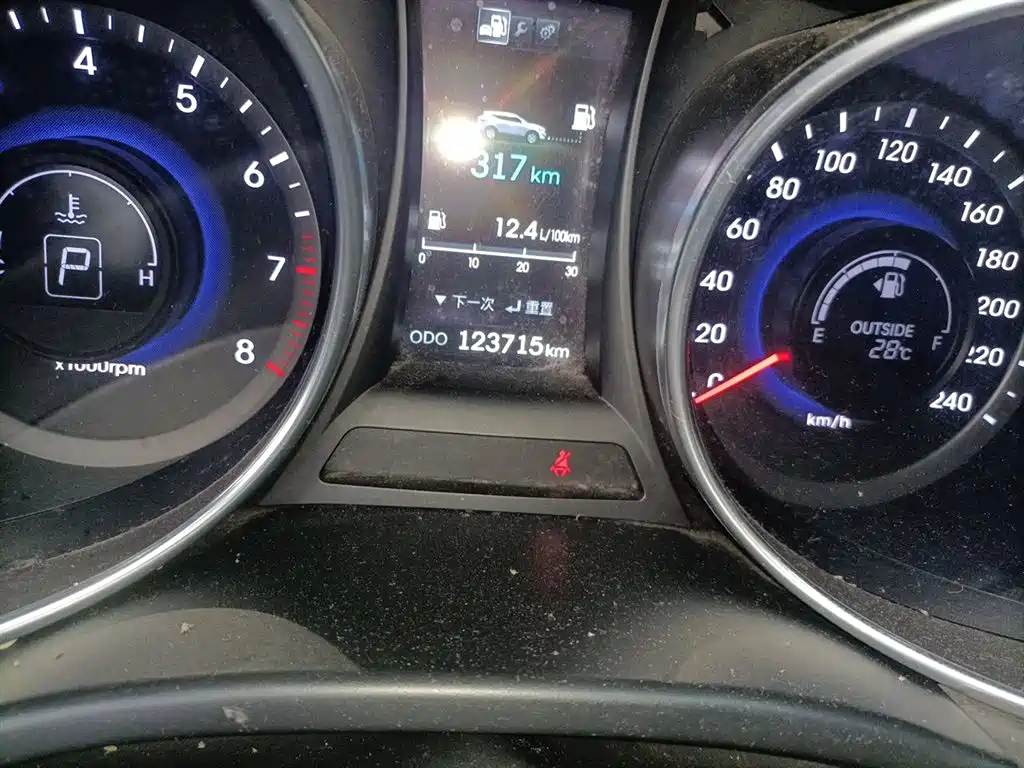 Hyundai Santa Fe 2013 Facelift 2.0T Automatic 4WD Premium фото 9