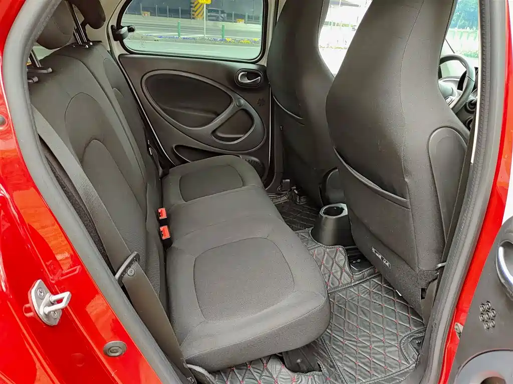 smart forfour 2019 2018 1.0L 52kW Passion Edition