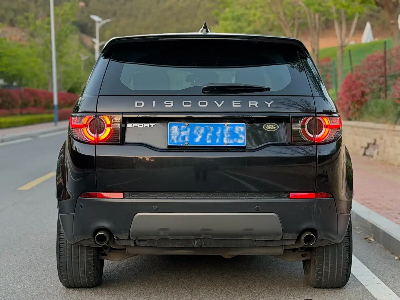 Land Rover Discovery Sport 2018 240PS SE Edition фото 5