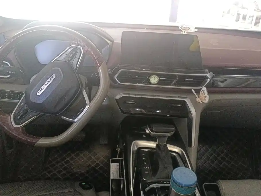 Фото 11 - Baojun RS-5