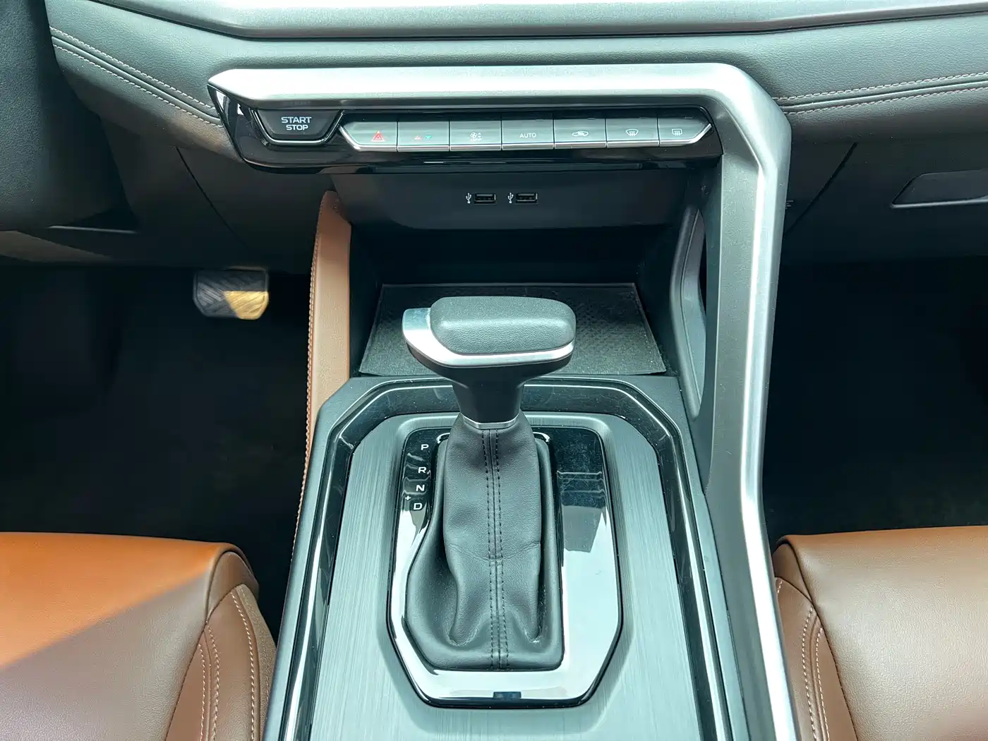 GEELY AUTOMOBILE VISION X6