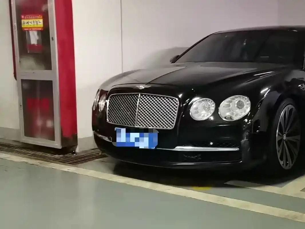 Bentley Flying Spur 2010 2010 6.0T 4-seater Version
