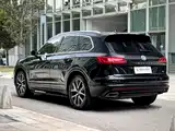 Фото 9 - Volkswagen Touareg