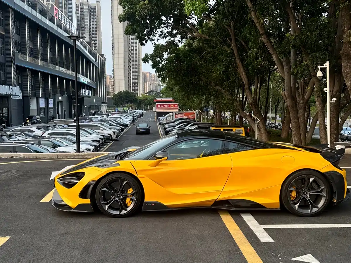 McLaren 720S 2019 4.0T Coupe фото 14