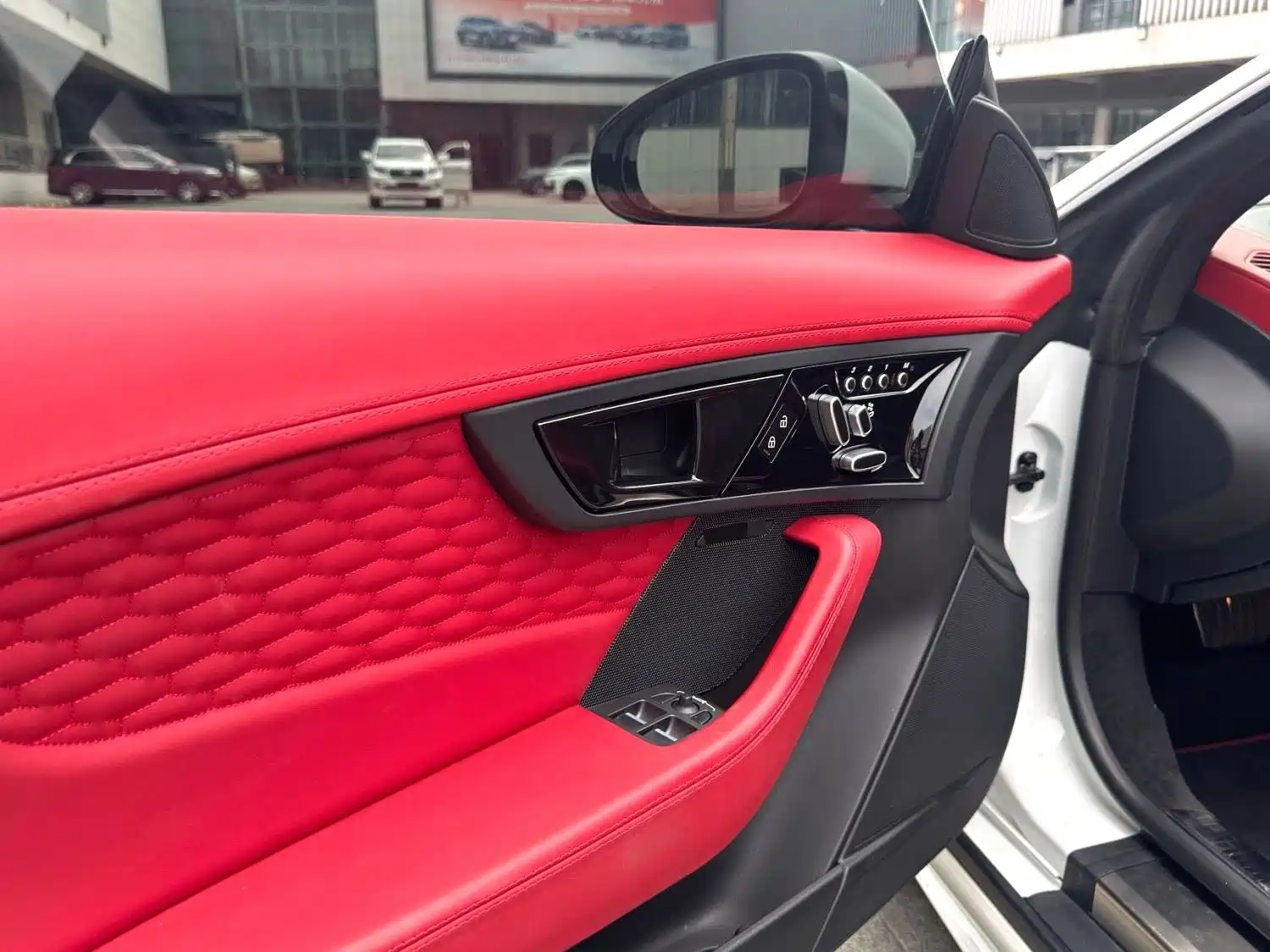 Фото 5 - Jaguar F-TYPE