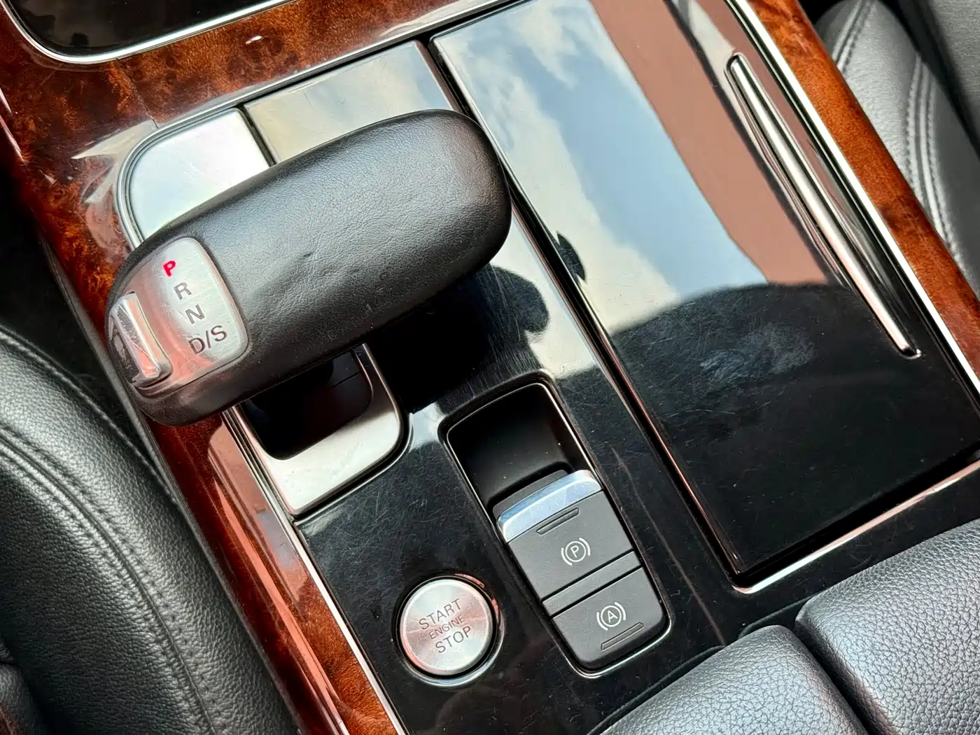Фото 16 - Audi A8