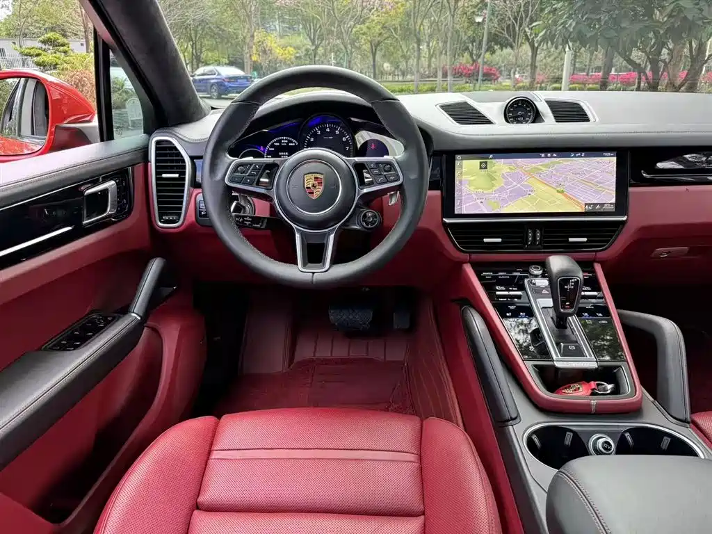 PORSCHE CAYENNE