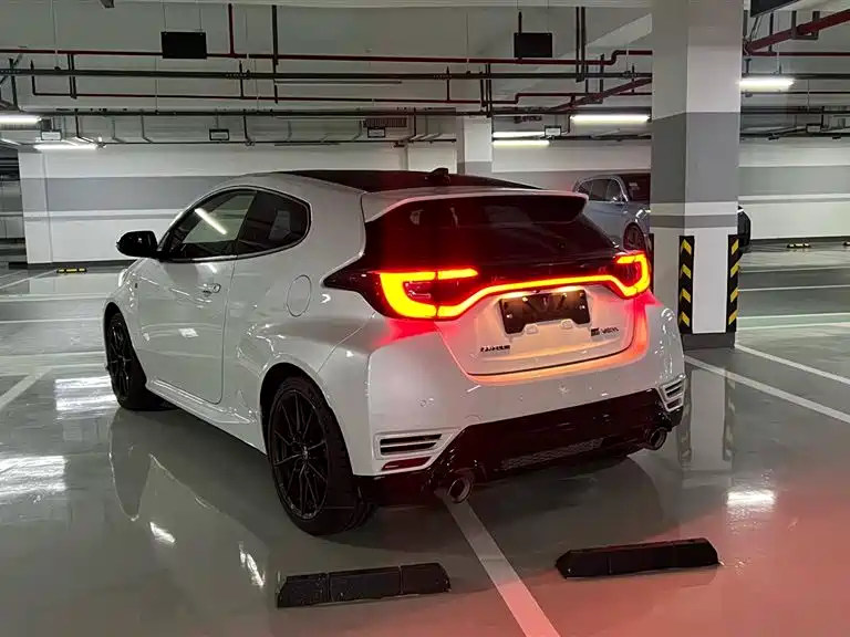 Toyota GR YARIS 2024 GR Evolution Edition фото 6
