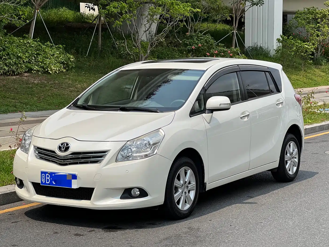 Toyota E'Z 2014 Xingyao 180E CVT Elite