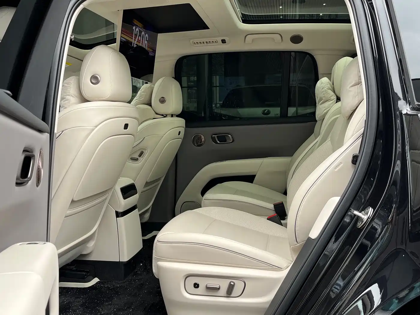 Li Auto Li i8 2025 2025 Standard Edition