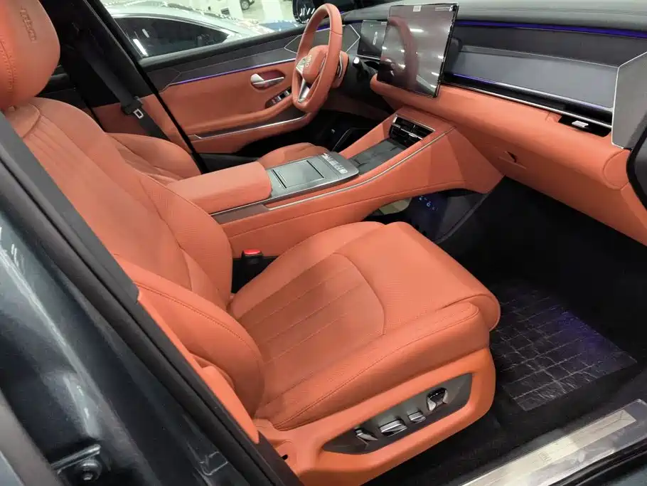BYD Tang L 2025 2025 DM 175KM Drone Player Edition