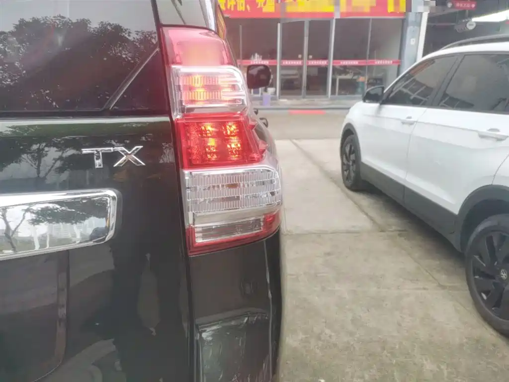 Toyota Prado 2016 2.7L Auto Standard Edition фото 24