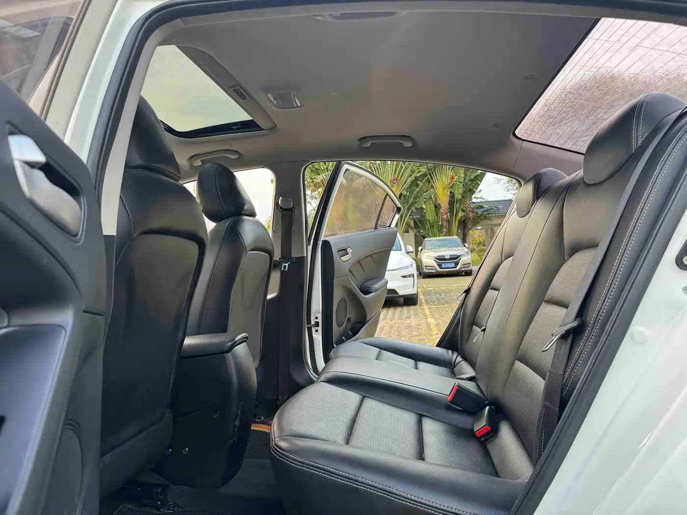 Kia K3 2017 1.6L Automatic 15th Anniversary Special GLS фото 15