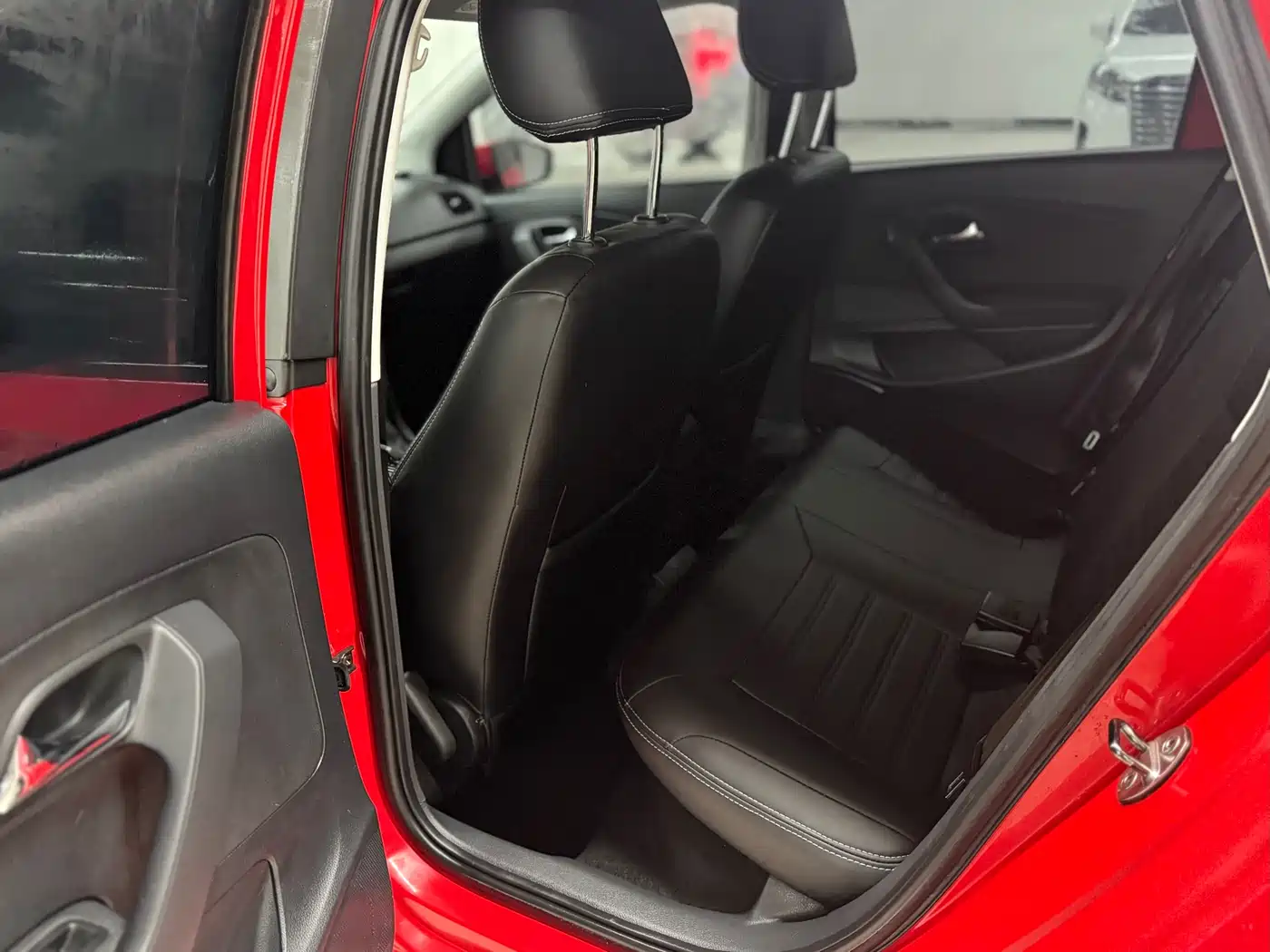 Volkswagen Polo 2018 1.5L Auto Safe Drive фото 4