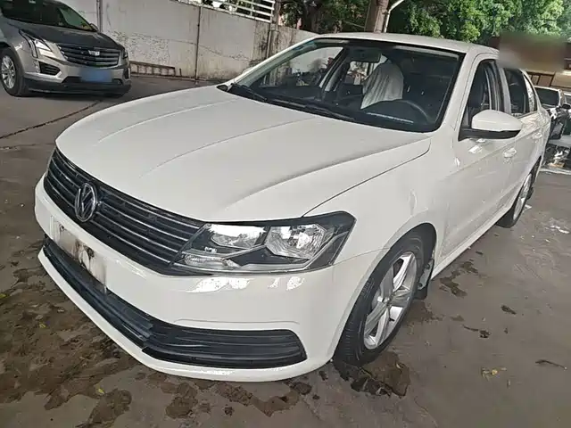  Volkswagen Lavida 2017 1.6L Automatic Trend Edition