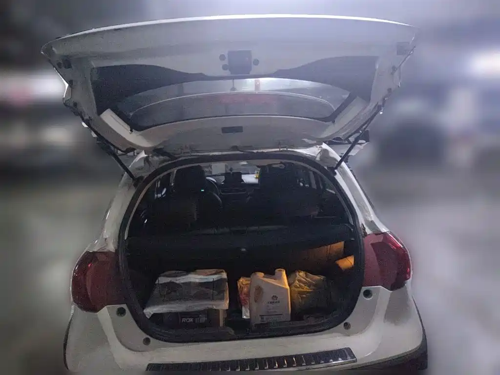 Haval H1 2015 1.5L Manual Luxury фото 16
