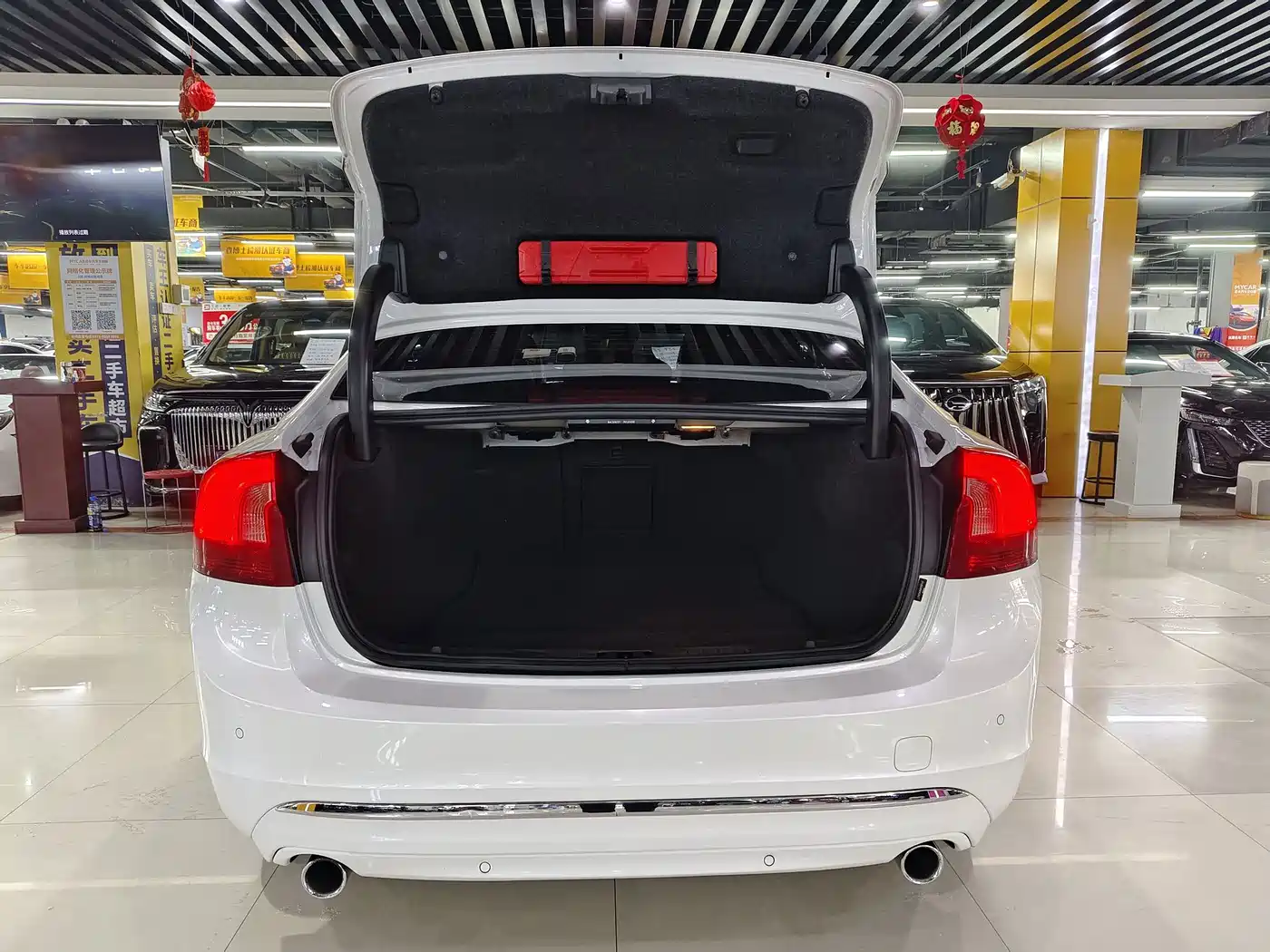 Photo 19 - Volvo S60