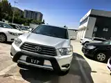 Фото 5 - Toyota Highlander