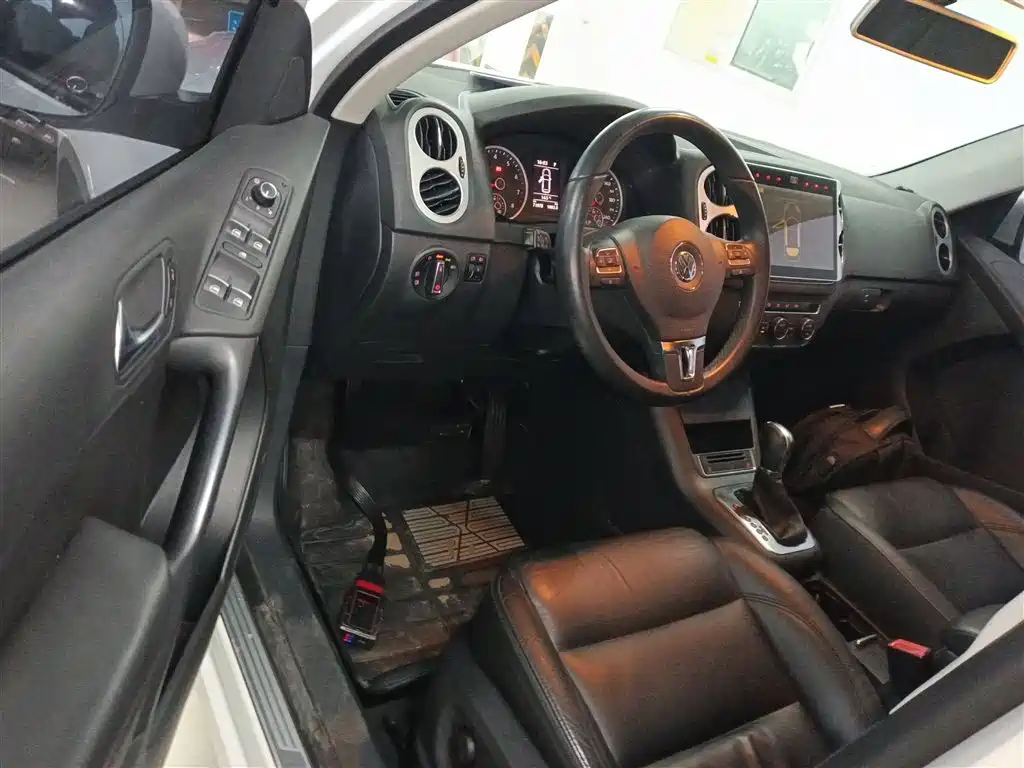 Volkswagen Tiguan 2015 1.8TSI Automatic 2WD Comfortline фото 16