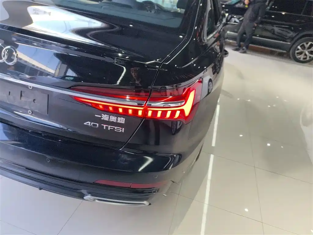 Audi A6L 2022 40 TFSI Luxury Dynamic фото 8