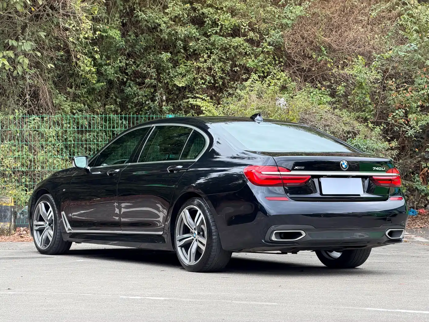 BMW 7 Series 2018 740Li xDrive Premium Type M Sport Package фото 24