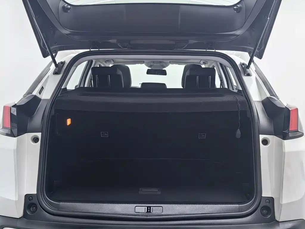 Photo 16 - Peugeot 4008