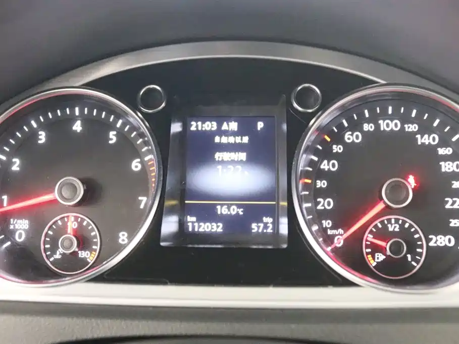 Volkswagen FAW-Volkswagen CC 2018 1.8TSI Luxury фото 7