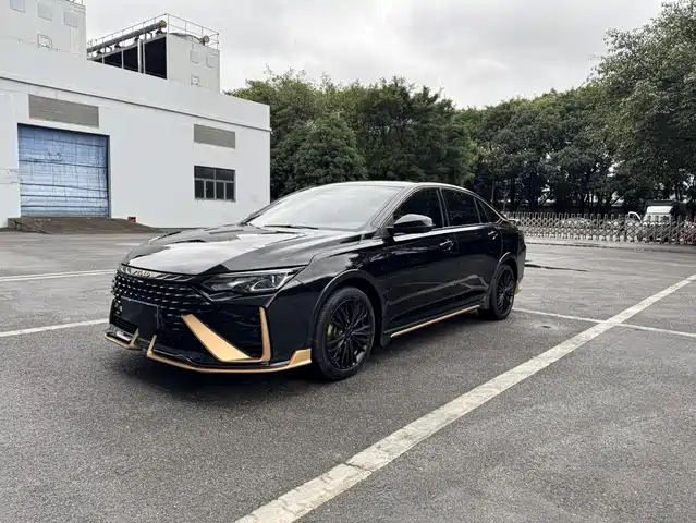 Dongfeng Aeolus Yixuan MAX 2021 1.5T Dark Night Holy Light Edition (Hybrid)