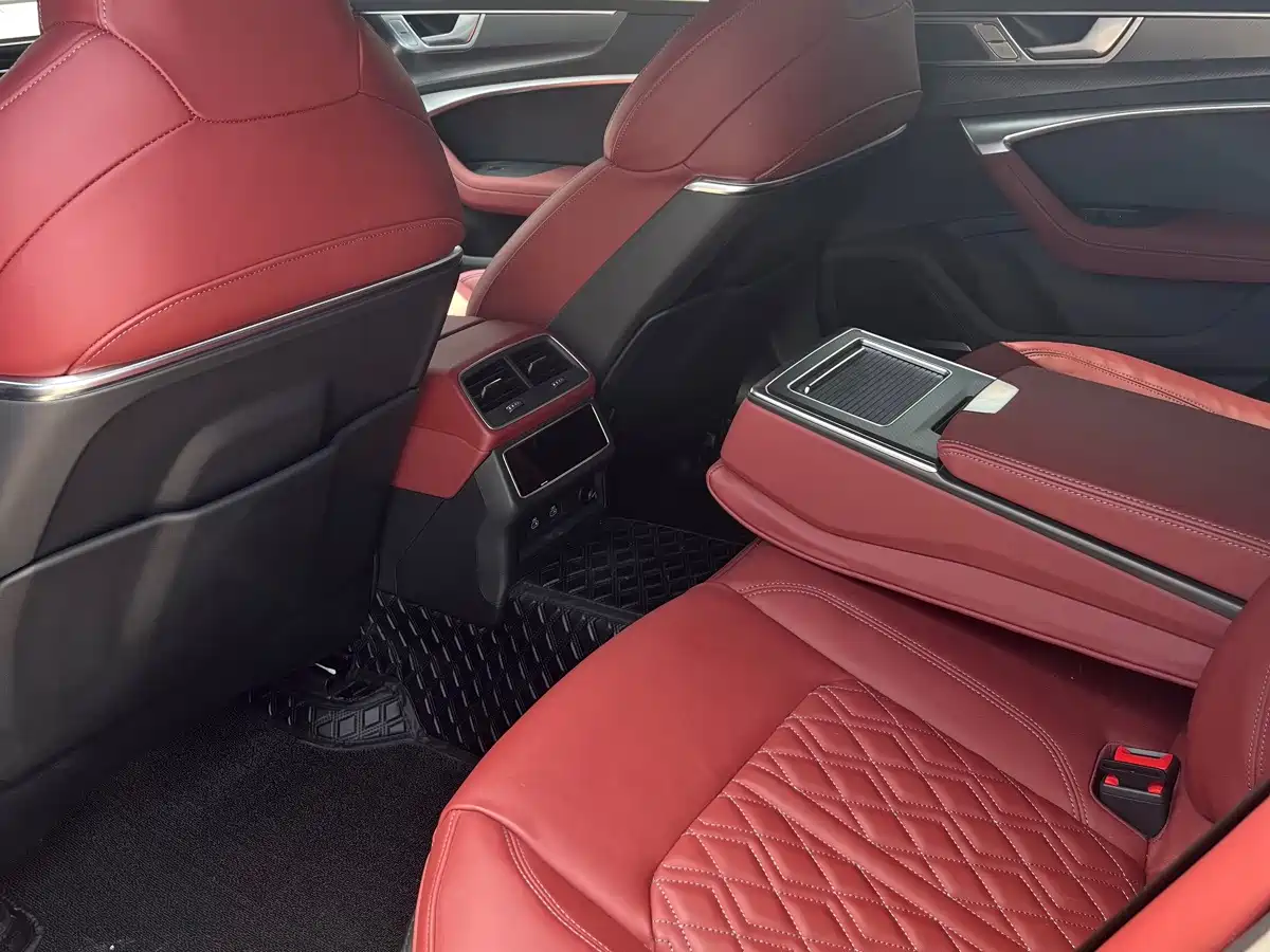Audi A7L 2025 2025 Model Year 45 TFSI quattro Black Knight Edition