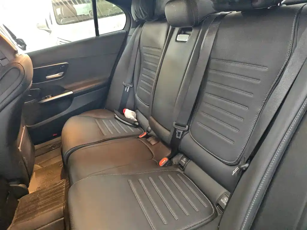 Mercedes-Benz C-Class 2023 Facelift C 260 L Sport Edition фото 17