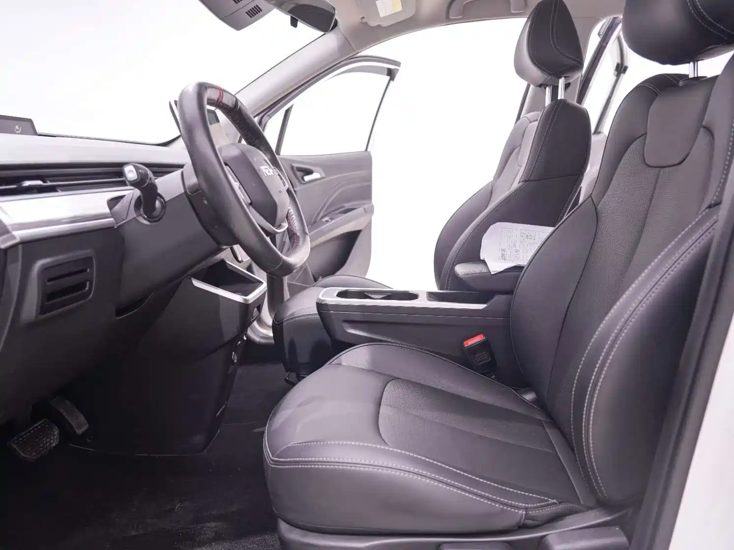 صورة 18 - Nezha Auto Nezha V