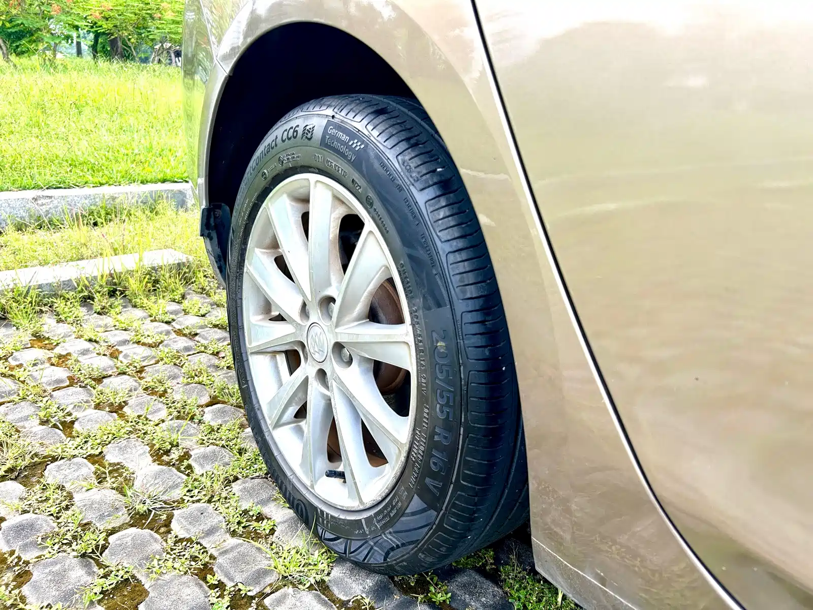 صورة 17 - Buick Verano