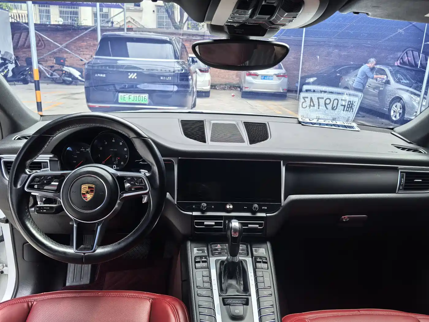 Porsche Macan 2017 Macan 2.0T фото 10