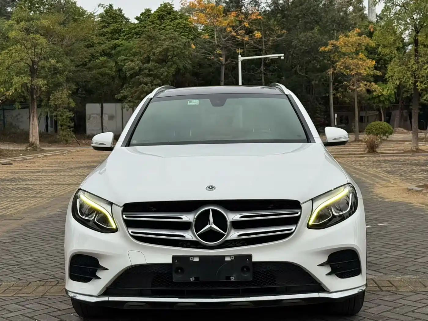 Mercedes-Benz GLC 2017 GLC 260 4MATIC Dynamic фото 2