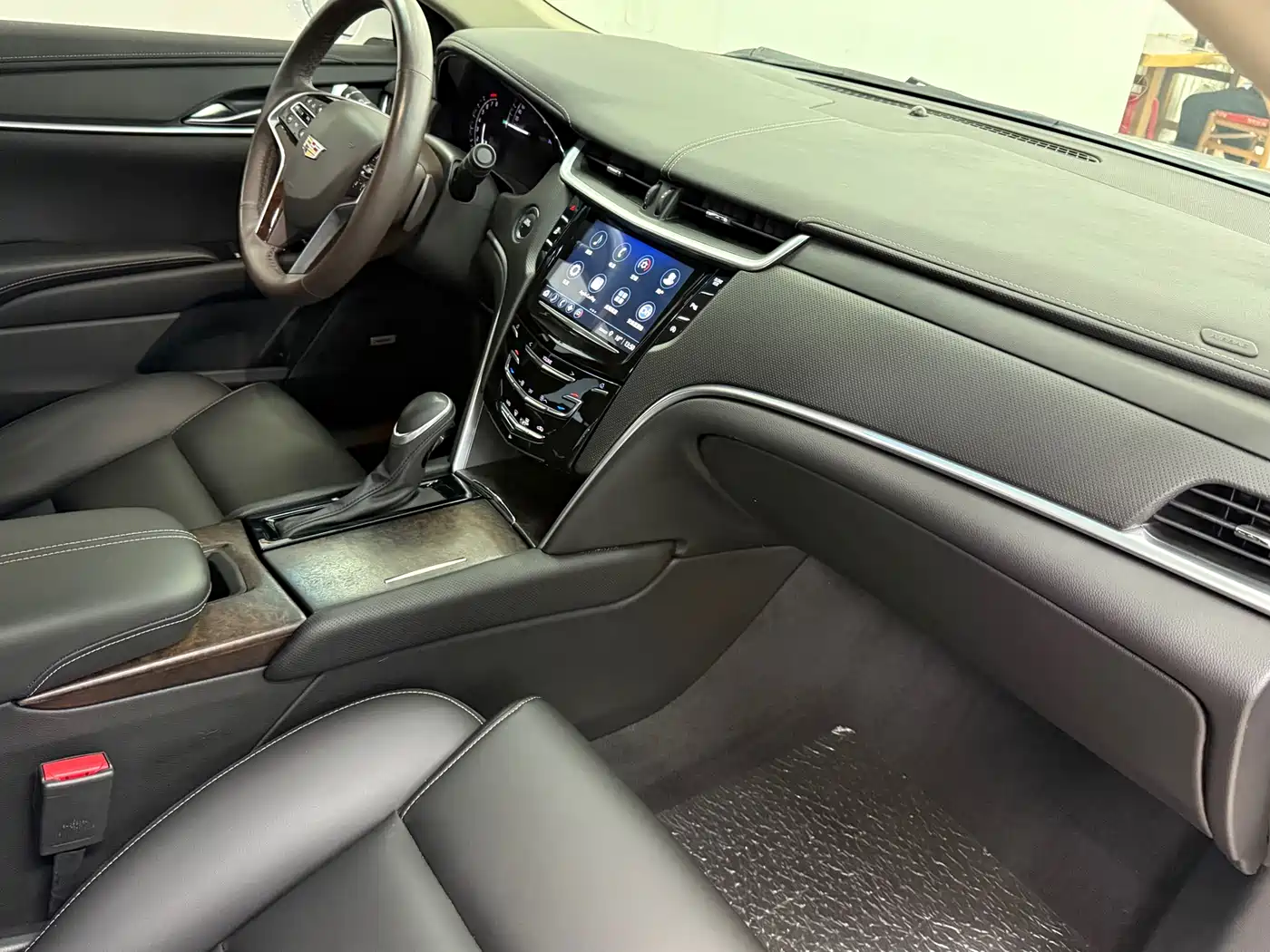 Cadillac XTS 2018 28T Technology фото 10