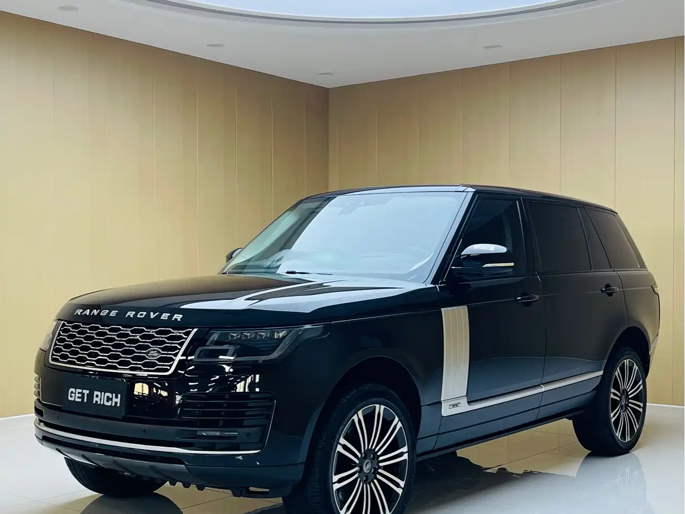 Land Rover Range Rover 2022 3.0 L6 400PS Heritage Extended Classic Edition