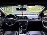 صورة 4 - Hyundai Sonata