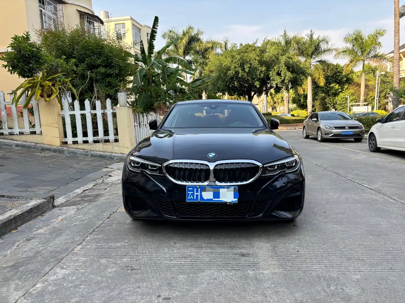 BMW 3-SERIES